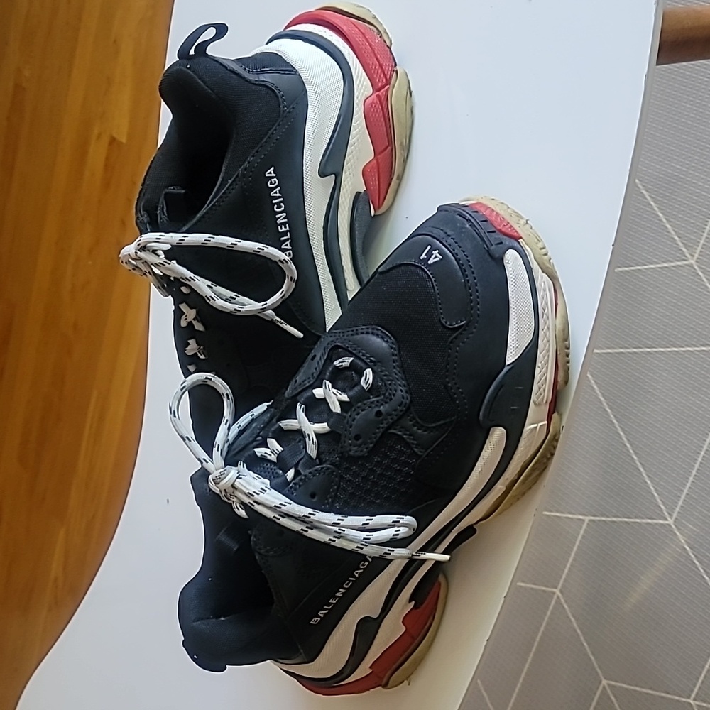 Balenciaga triple s